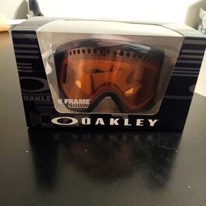New Oakley E-Frame Ski Snow Goggles Black frame w/ Persimmon